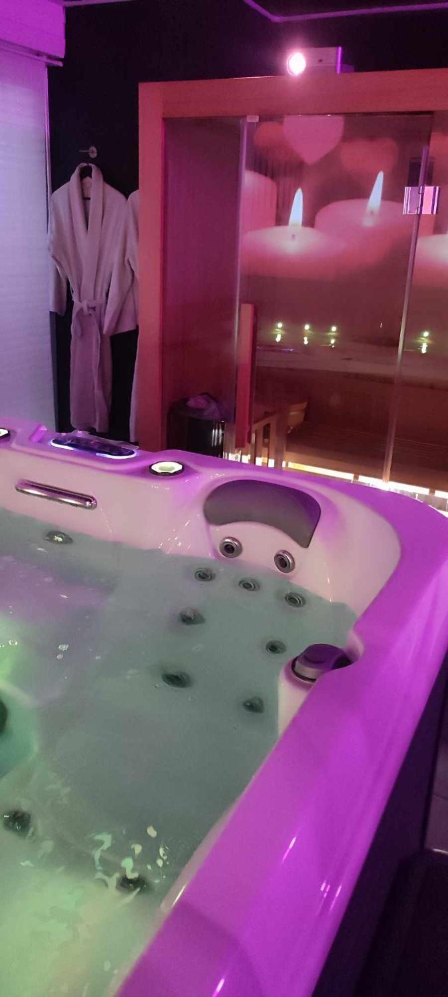 Avec Toi Suite Spa Barlin Exterior photo